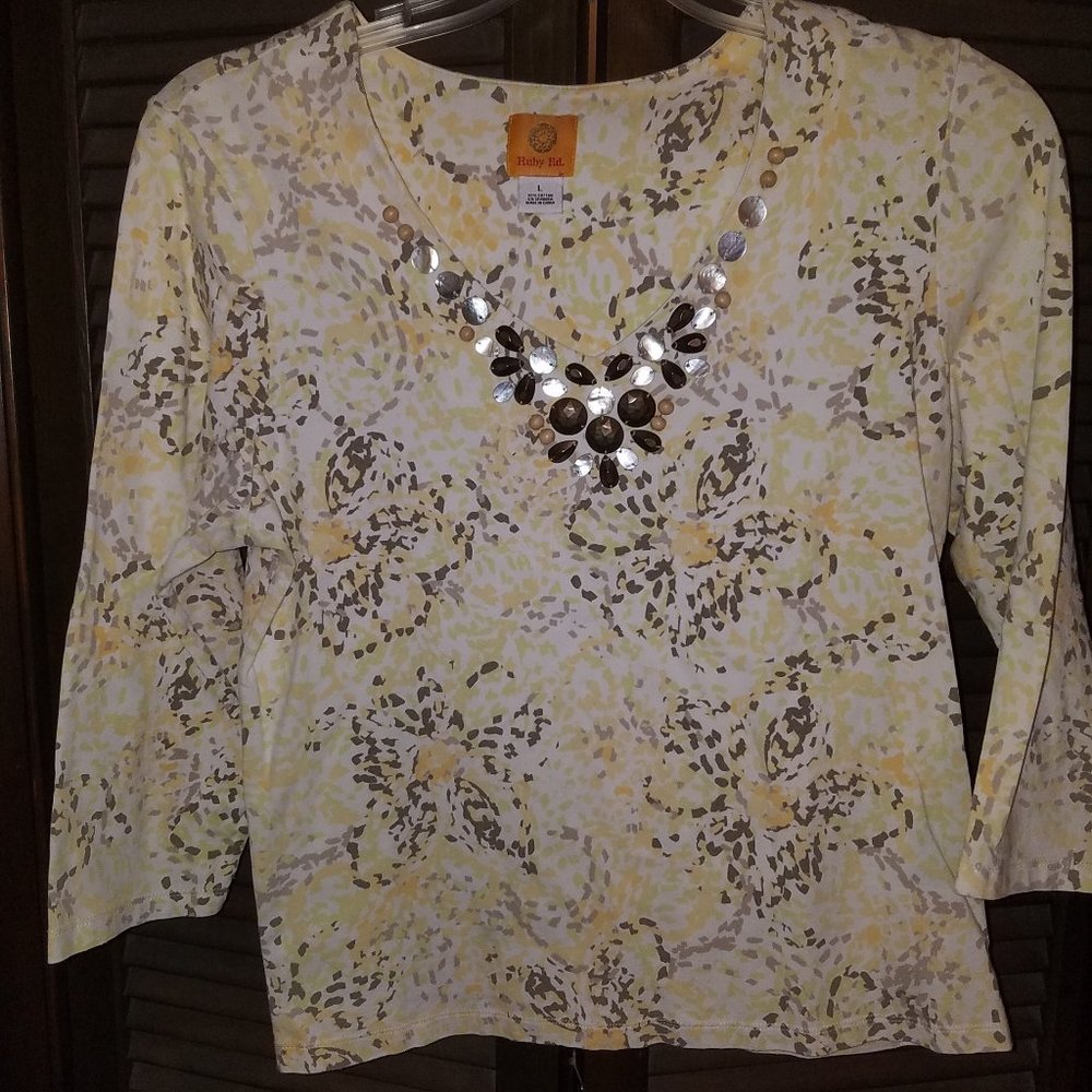3/4 length sleeve top